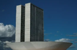 Governo envia projeto à Câmara para ampliar teto de faturamento e limite de funcionários do MEI