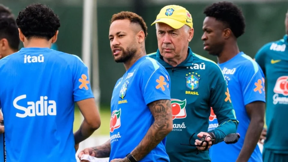 Neymar volta à Seleção e pode estrear no Mundial hoje