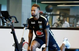 Ancelotti marca data de exame e projeta volta de Neymar aos treinos