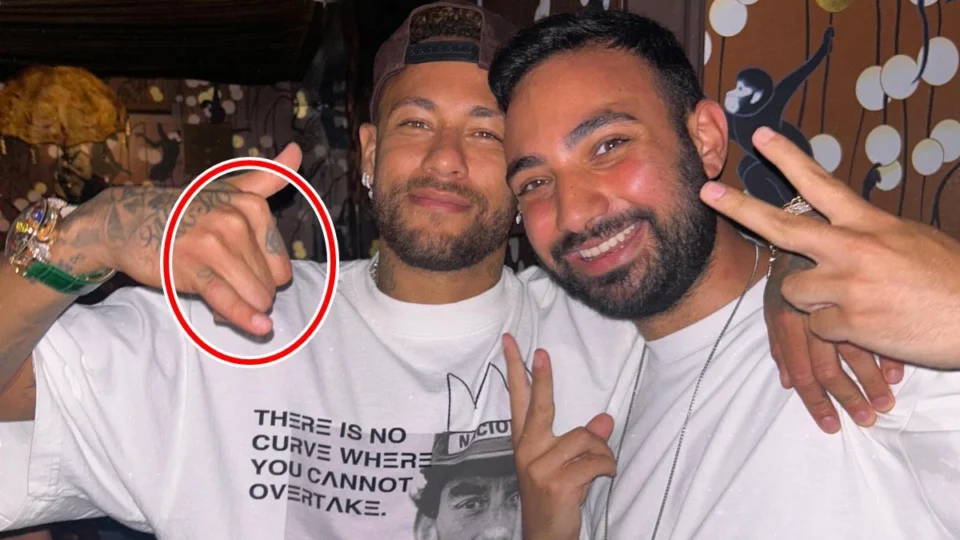 Neymar é flagrado sem aliança em balada durante folga da Seleção e detalhe viraliza nas redes