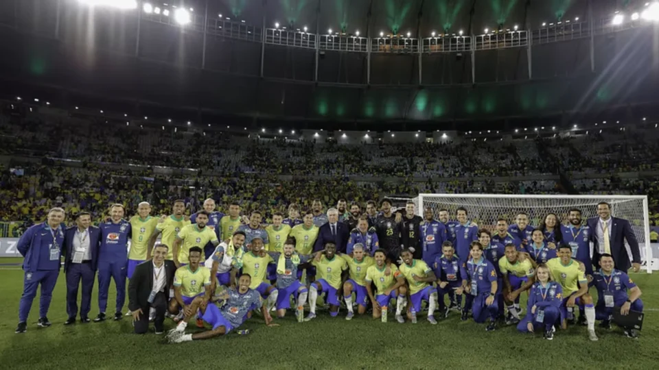Servidores vão sair mais cedo em dias de jogos do Brasil na Copa 2026; veja como vai funcionar
