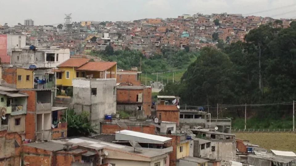 Mulher fica ferida após desabamento de sobrado em obras na Zona Norte de São Paulo