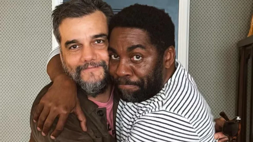 Wagner Moura completa 50 anos e recebe homenagem emocionante de Lázaro Ramos: “Meu irmão querido”