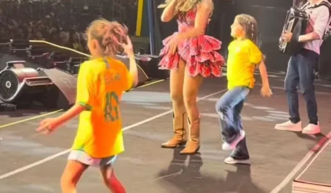 Filhos de Ivete ganham os holofotes: Marcelo estreia como DJ enquanto gêmeas encantam público no São João