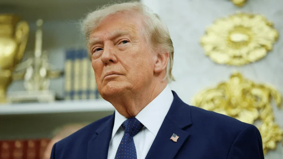 Trump usa rede nacional para atacar urnas e eleição de 2020