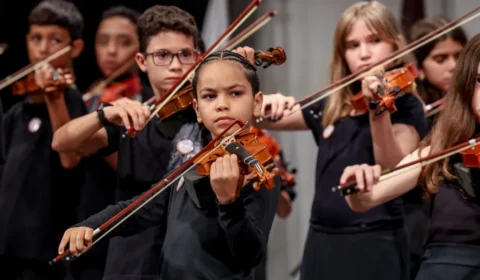 Música na escola pode impulsionar o aprendizado em Matemática e Leitura, aponta pesquisa
