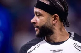 Corinthians acelera renovação de Memphis Depay para evitar ban