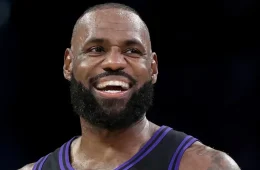 OFICIAL: LeBron James é do Philadelphia 76ers