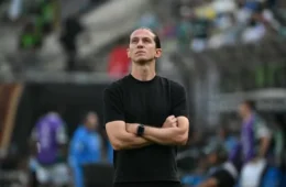 Filipe Luís assume Monaco com promessa de R$ 880 no caixa