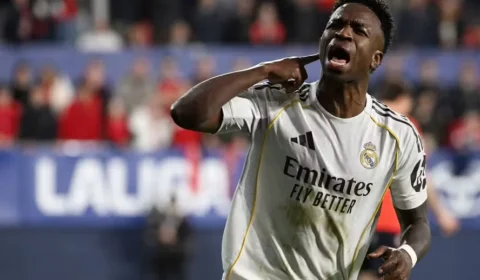 ACABOU? Real Madrid pressiona Vini Jr. por resposta e futuro do brasileiro entra em momento decisivo