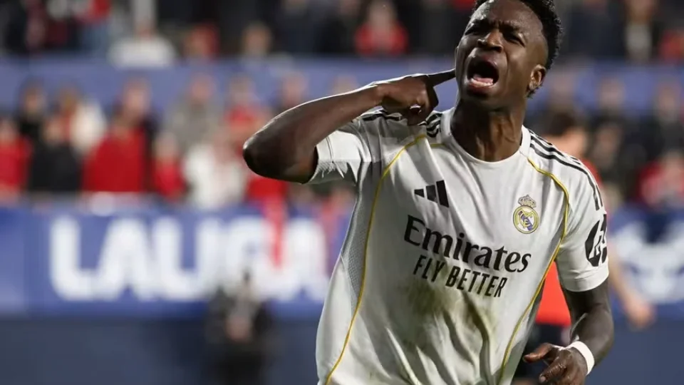 ACABOU? Real Madrid pressiona Vini Jr. por resposta e futuro do brasileiro entra em momento decisivo