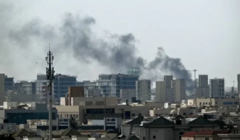 Irã ataca base dos EUA na Síria e eleva tensão entre EUA e Irã