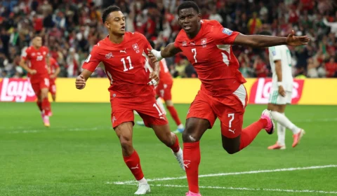 Embolo decide, Suíça elimina Argélia e avança no Mundial