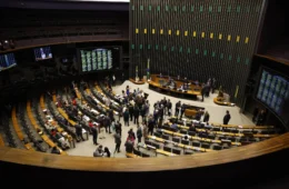 Projeto amplia poder do Cade sobre big techs no Brasil