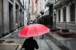 Frente fria derruba temperaturas e traz garoa a SP no fim de semana