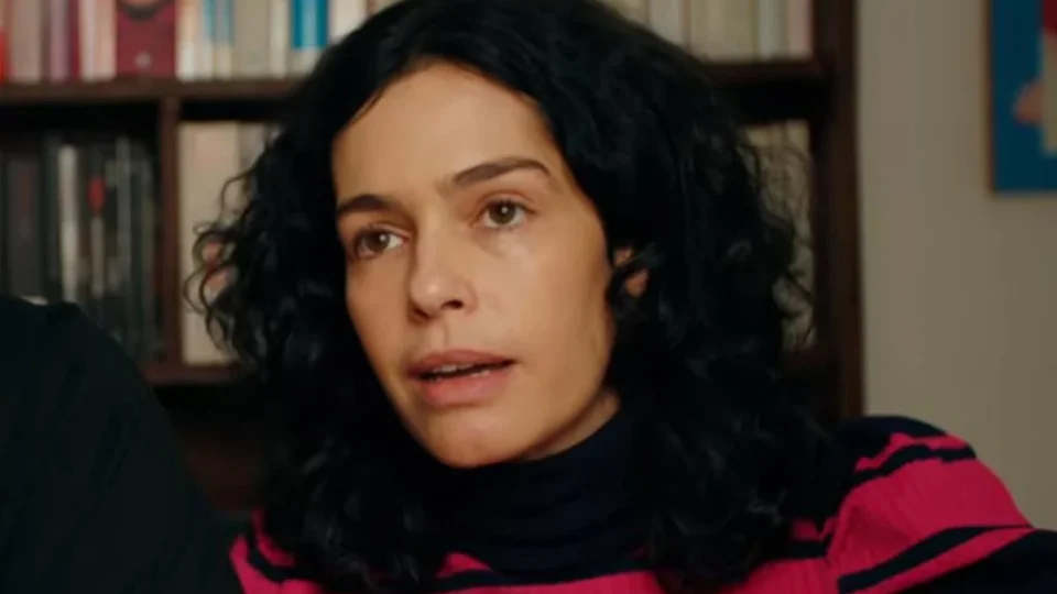 Maria Flor revela motivo inusitado que colocou fim em um namoro: “Não dava mais”; entenda o que aconteceu