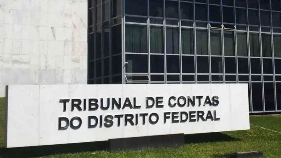 TCDF abre concurso para analista com salário de R$ 14,9 mil