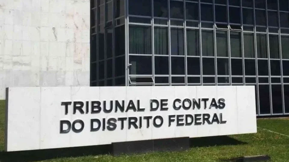 TCDF abre concurso para analista com salário de R$ 14,9 mil