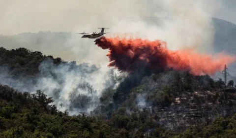 Incêndio no sudoeste da França força retirada em massa