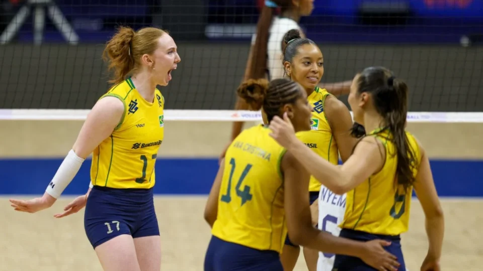 Brasil enfrenta Japão hoje na Liga das Nações feminino: quem avança às semis?