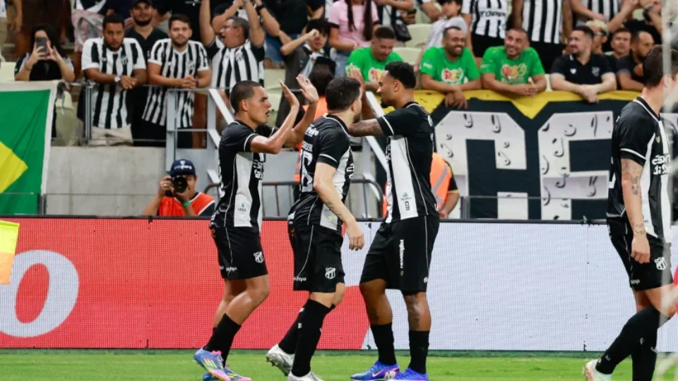 Onde assistir América-MG x Ceará SC hoje: escalações e pressão na Série B