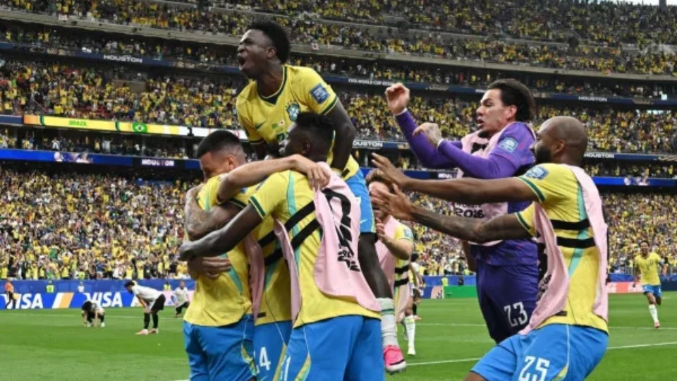Fifa mantém Brasil x Noruega às 17h neste domingo