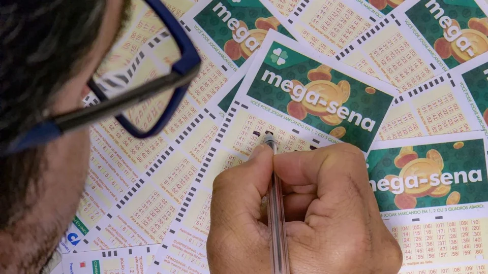 Aposta simples de Divinópolis leva R$ 43 milhões na Mega-Sena