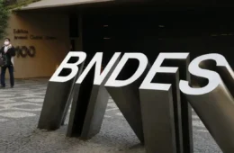 BNDES faz pedido urgente bilionário à Fazenda após nova ameaça dos EUA; entenda o impacto