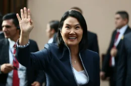 Keiko Fujimori assume Presidência do Peru e marca retorno de dinastia política
