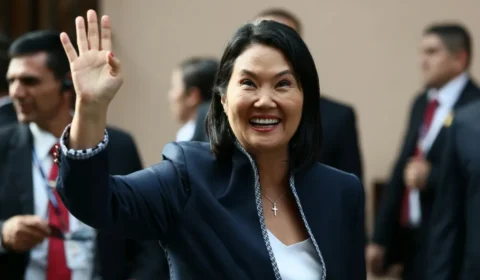 Keiko Fujimori assume Presidência do Peru e marca retorno de dinastia política