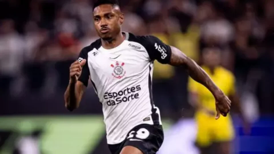 Em recuperação, Vitinho sofre nova lesão no joelho e passará por cirurgia no Corinthians