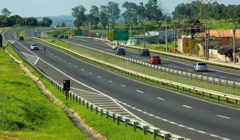 Motociclista morre após colisão com ônibus na Marechal Rondon; acidente interditou trecho da rodovia
