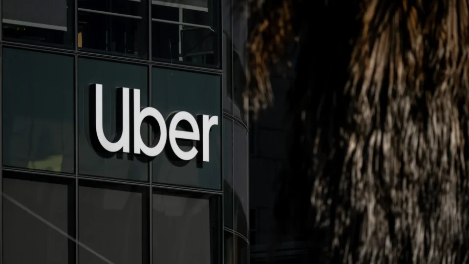 Cade reabre caso contra Uber Brasil e desafia Uber passageiro em 2026