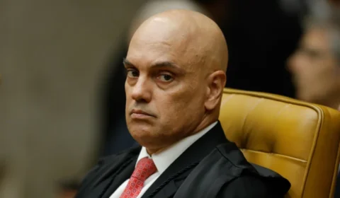Moraes libera tornozeleira de 49 réus do 8 de janeiro e muda regras