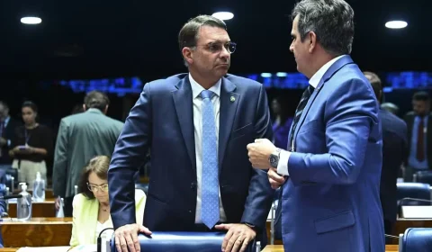 Ciro Nogueira barra apoio a Flávio Bolsonaro e PP-União Brasil deve ficar neutro em 2026