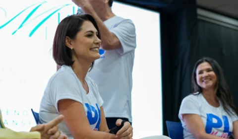 Valdemar Costa Neto trava decisão de Michelle Bolsonaro no PL DF