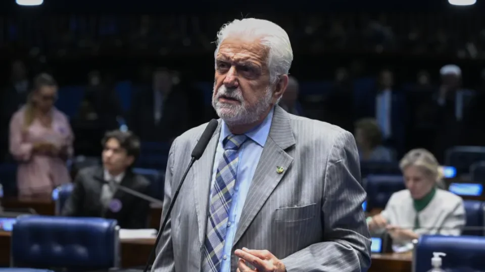 PF detalha supostas vantagens e atuação de Jaques Wagner em favor do Banco Master