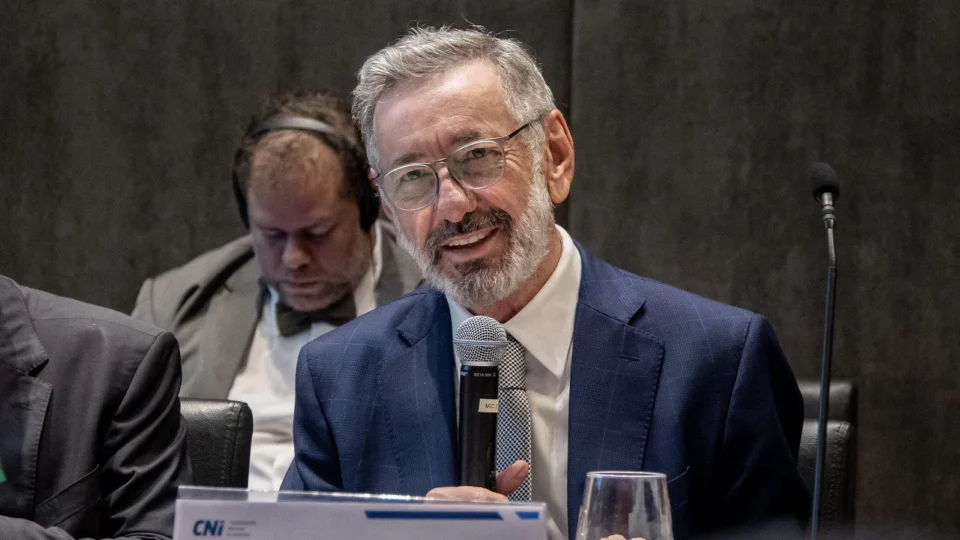 Tarifa dos EUA pode subir para o Brasil? Governo aguarda decisão que pode aumentar pressão sobre exportações