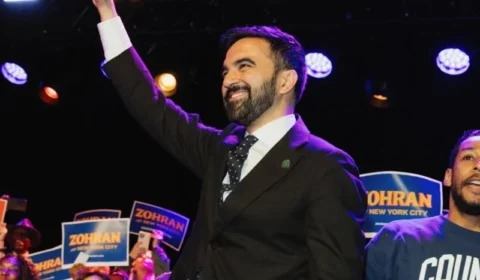 Prefeito de Nova York, Zohran Mamdani exclui bairros europeus e judaicos de mapa turístico e adiciona locais muçulmanos