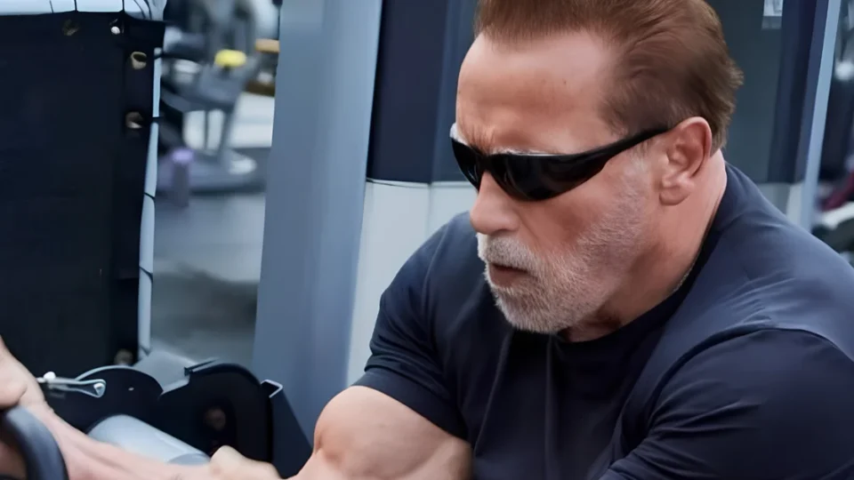 Aos 78, Schwarzenegger volta a Conan e vira guru do tempo
