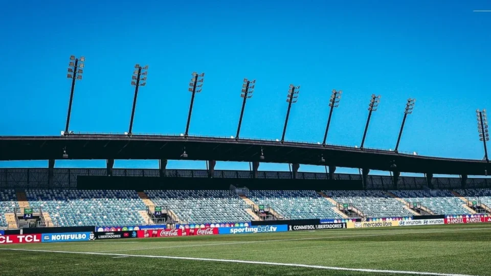 Boca segura pressão, vence nos pênaltis e avança na Sul-Americana