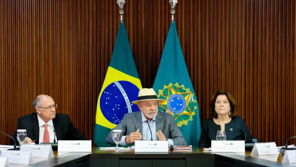 Super El Niño: o que pode acontecer no Brasil e por que governo já separou R$ 1,3 bilhão