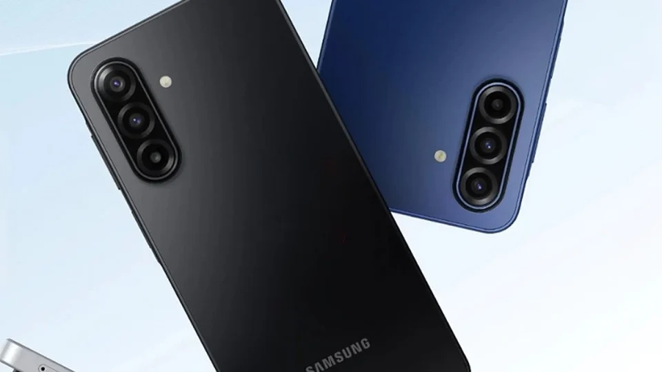 Samsung Brasil lança Galaxy A17 barato e Z Fold 8 dobrável luxuoso