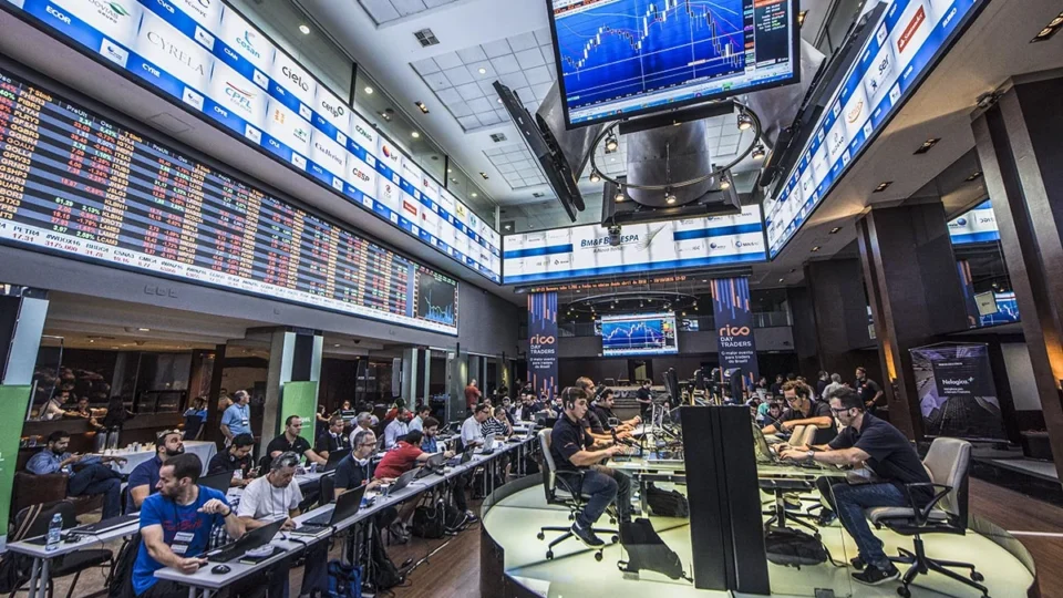 Petrobras, Vale e Itaú lideram volume financeiro da B3 em 2026