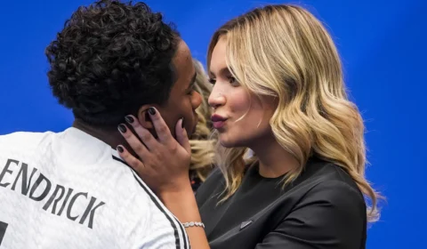 Após eliminação do Brasil, atitude de Gabriely Miranda com Endrick chama atenção e emociona fãs