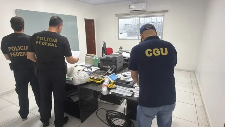 AGORA: PF desarticula esquema de corrupção e crimes eleitorais em Alagoas e Ceará
