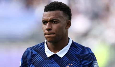 Mbappé brilha em 2026 e expõe lado sombrio do futebol