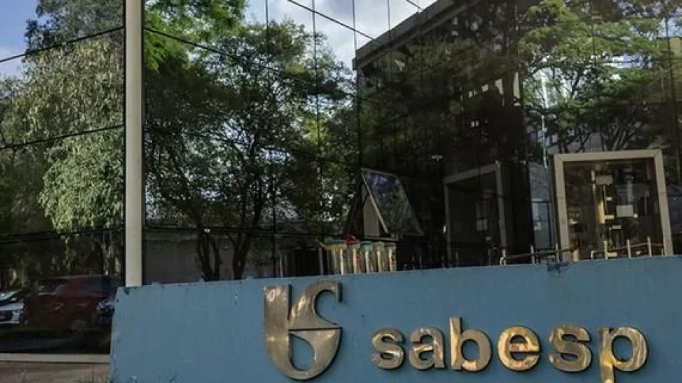 MP de São Paulo abre apuração sobre privatizações da Sabesp e Emae após suspeitas envolvendo Banco Master