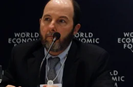 Armínio Fraga alerta risco real de recessão no Brasil em 2024