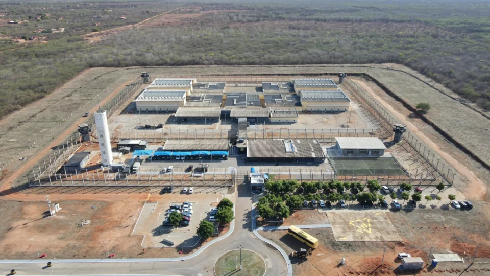 Levantamento aponta presença de 40 facções criminosas em presídios federais